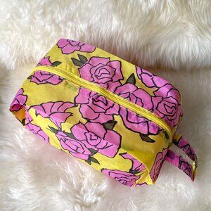NWOT Baggu 3D Zip Pouch Medium - Rose (Garden Flowers)